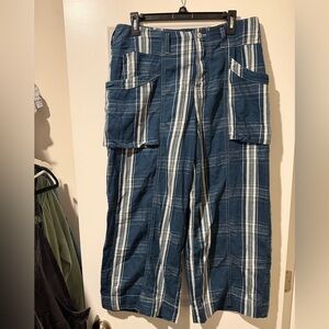 Free People ladies Navy Plaid Cargo Pants 🔥